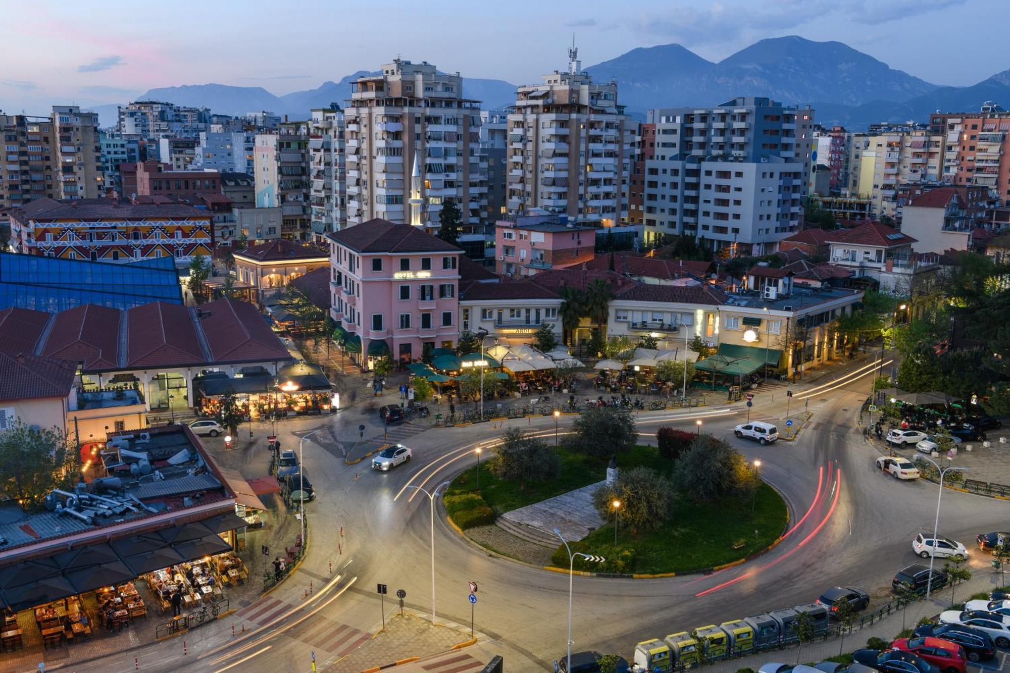 Terrace Tirana Cityscape 2 Exterior photo